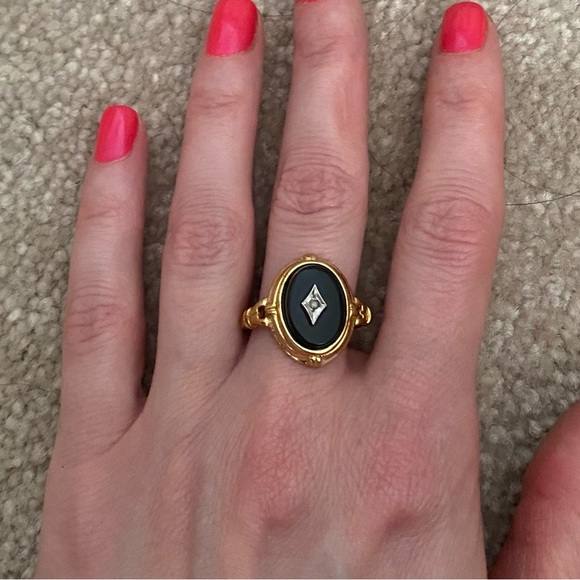 Vintage 14k Onyx & Diamond Ring - Picture 10 of 10